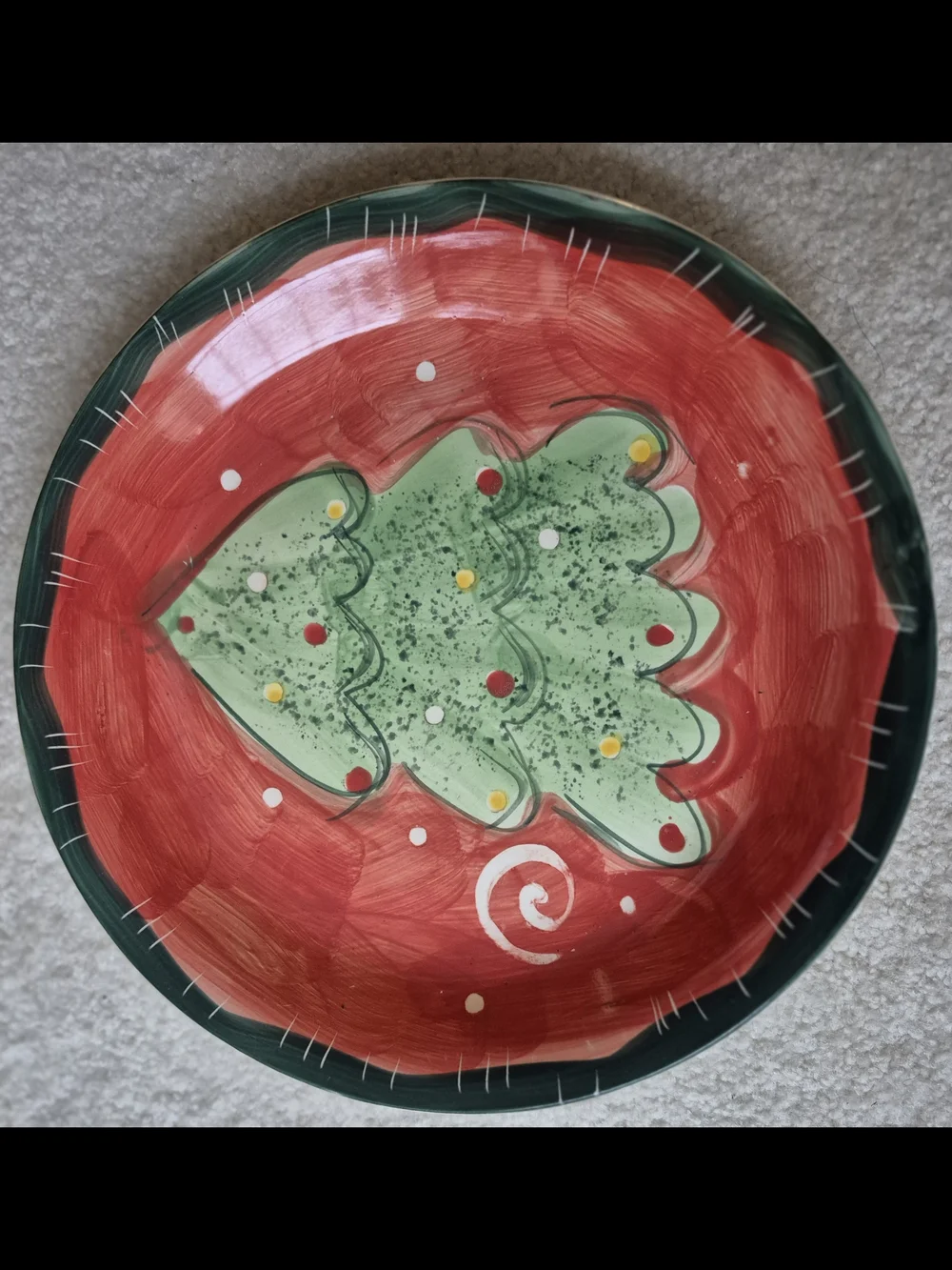 Studio Green Plate with Red and Blue Ornament Motifs